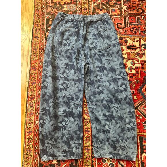 NWOT Gap Blue Floral Midrise Soft Horseshoe Barrel Leg Jeans Size Small Regular - Picture 6 of 6